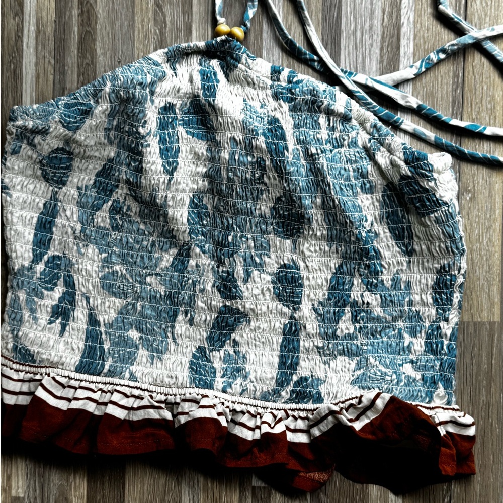 Sienna sky xl Smocked Halter Crop Top with blue rust Leaf Print